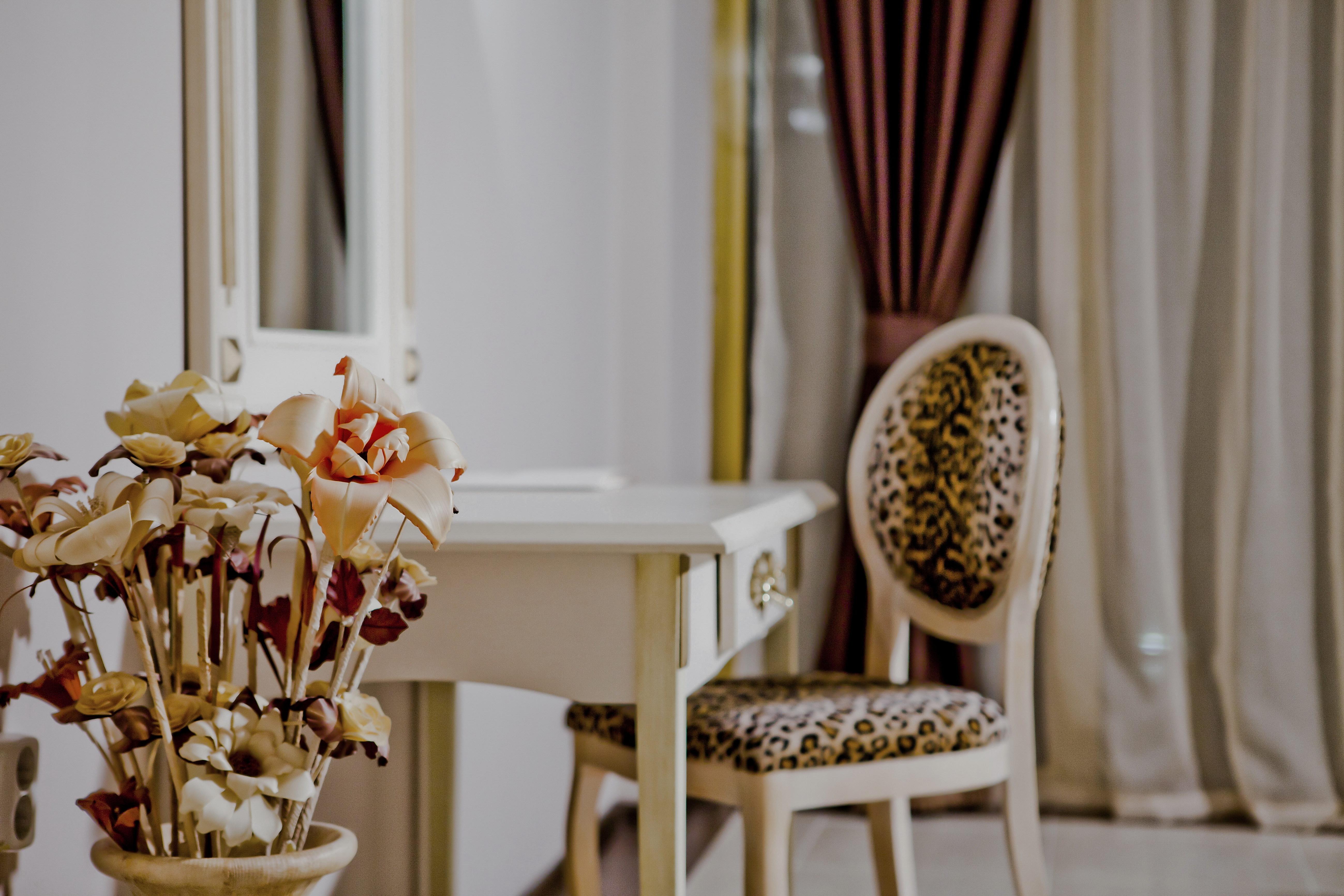 Imperial Palace Hotel サニービーチ エクステリア 写真 A dressing table
