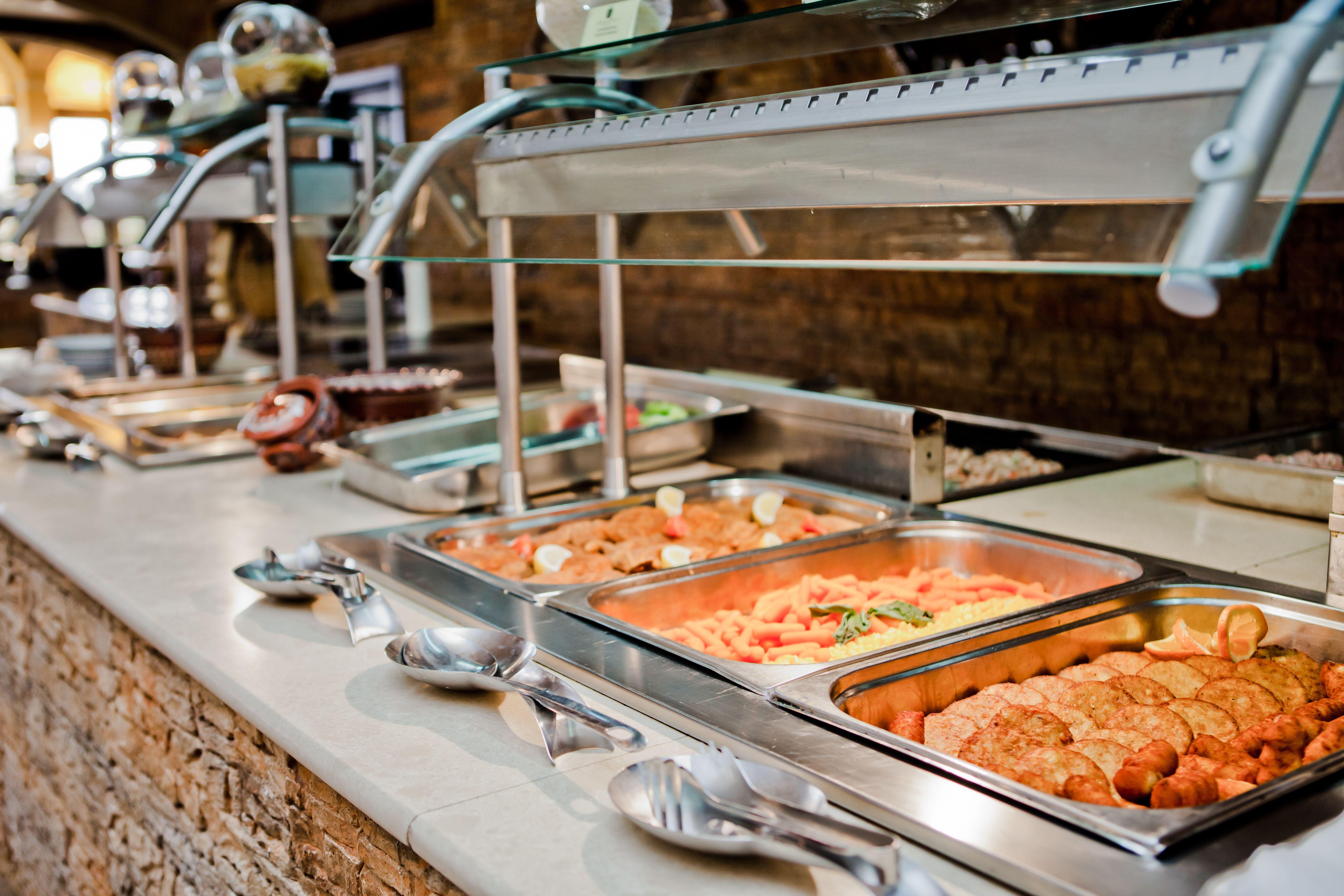 Imperial Palace Hotel サニービーチ エクステリア 写真 A hot food buffet