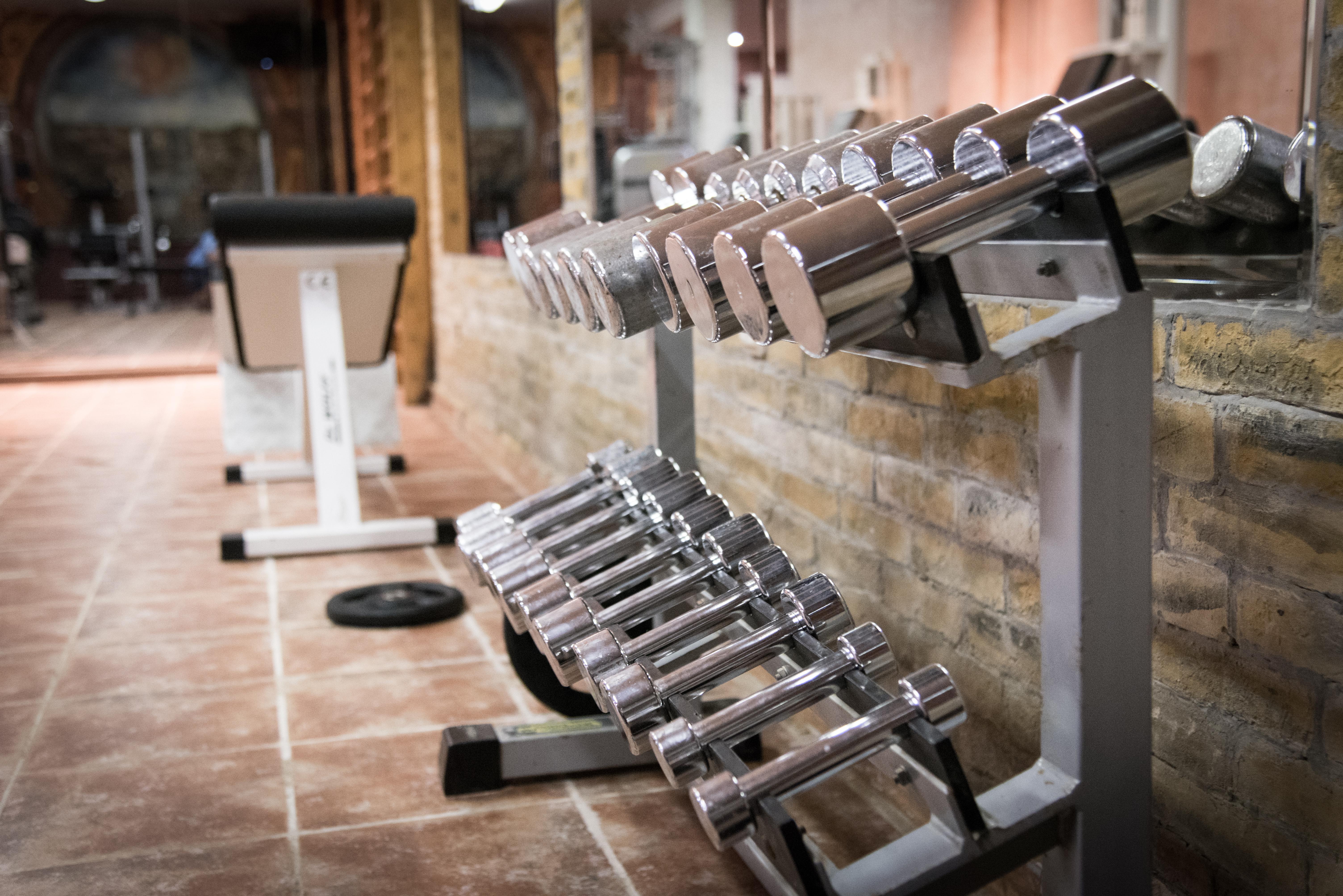 Imperial Palace Hotel サニービーチ エクステリア 写真 Dumbbells on a rack