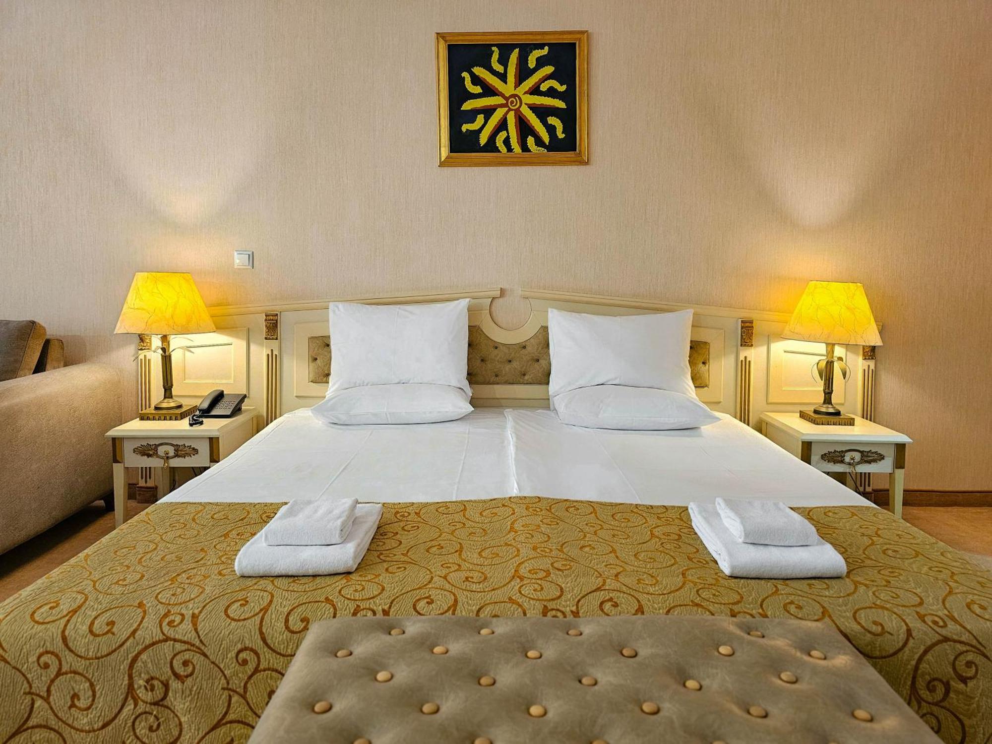 Imperial Palace Hotel サニービーチ エクステリア 写真 A guest room at the hotel